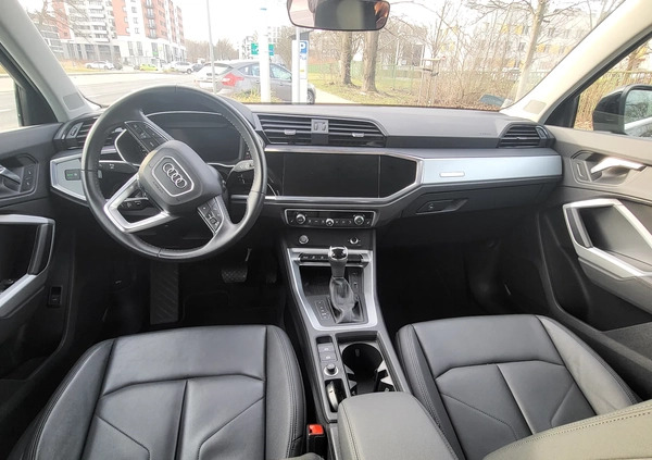 Audi Q3 cena 155150 przebieg: 70000, rok produkcji 2020 z Katowice małe 211